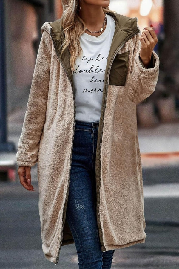 Abrigo de Peluche con Capucha y Forro de Sherpa