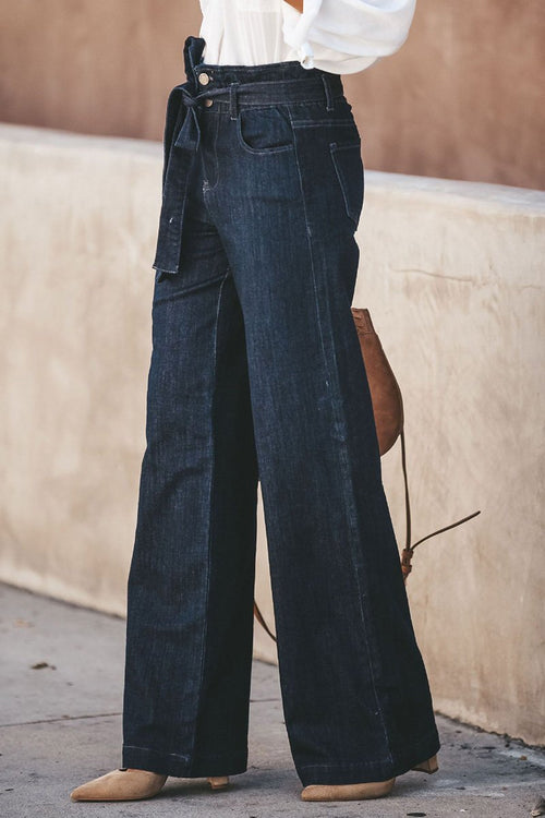 Jeans anchos con cinturón