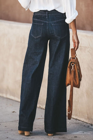 Jeans anchos con cinturón