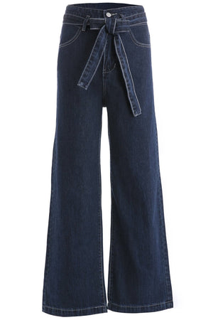 Jeans anchos con cinturón